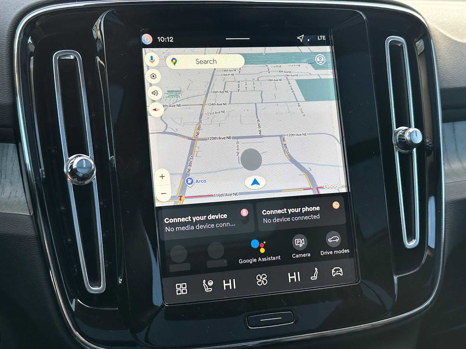 New 2026 Volvo XC40 B5 Ultra w/ Climate Package image 27