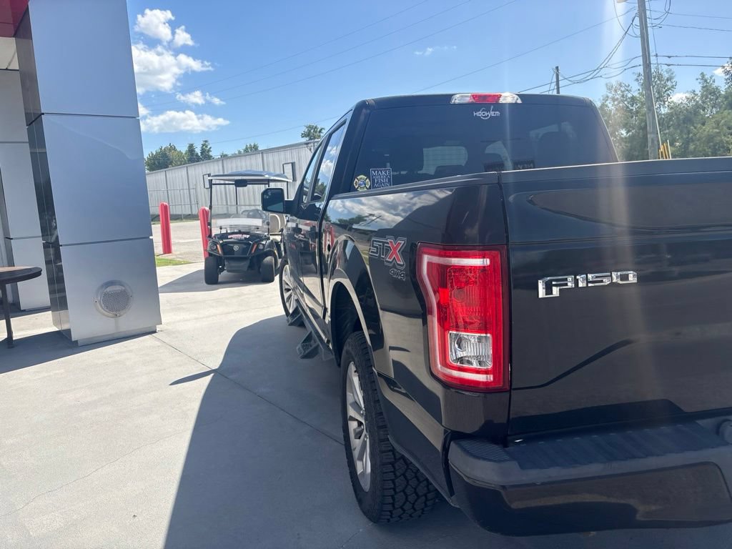 Used 2017 Ford F150 XL w/ Equipment Group 101A Mid AWD/4WD image 10