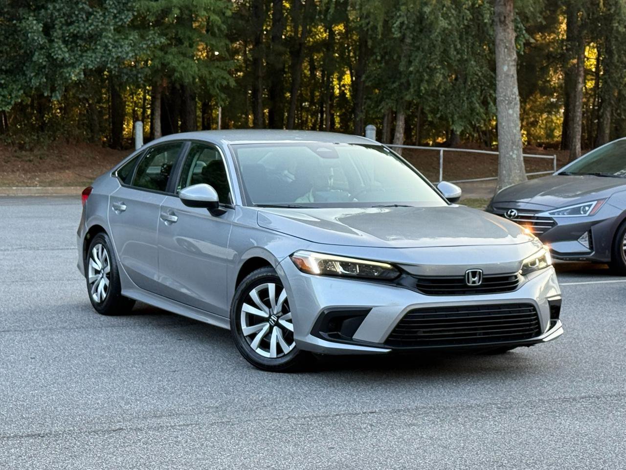 Used 2022 Honda Civic LX image 3
