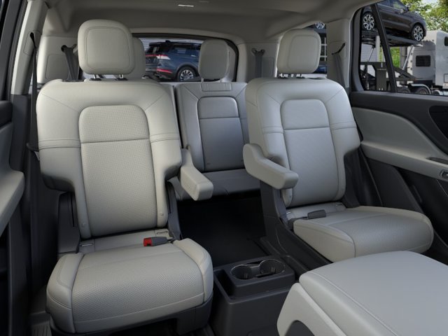 New 2026 Lincoln Aviator AWD image 11