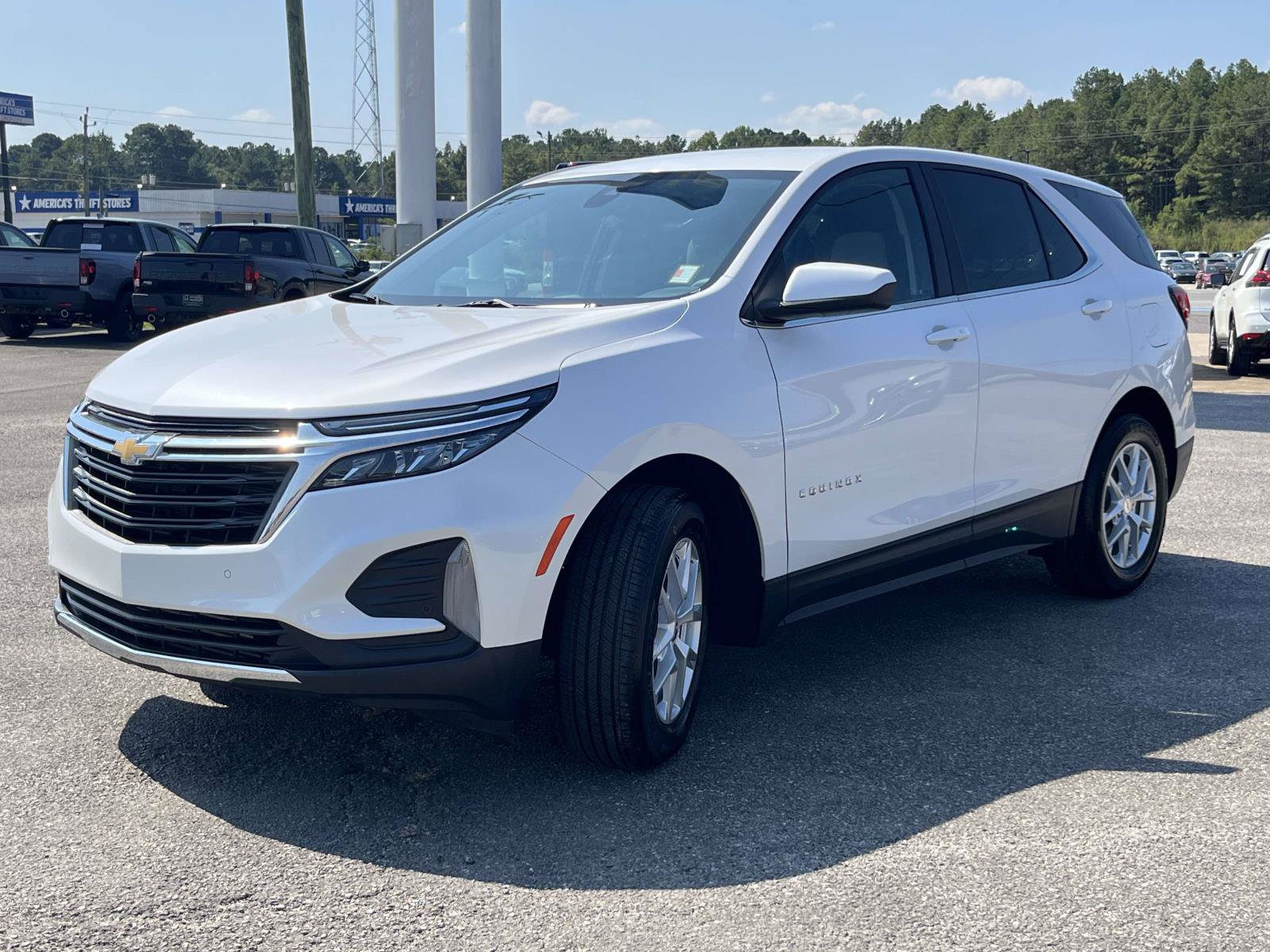 Used 2024 Chevrolet Equinox LT FWD image 5