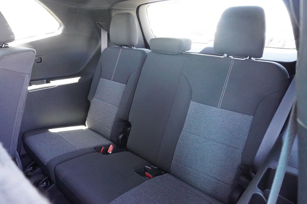 New 2025 GMC Acadia Elevation image 10