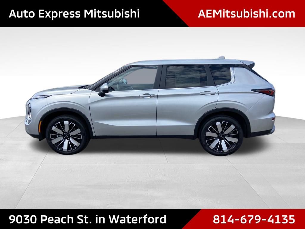 New 2026 Mitsubishi Outlander SE image 4