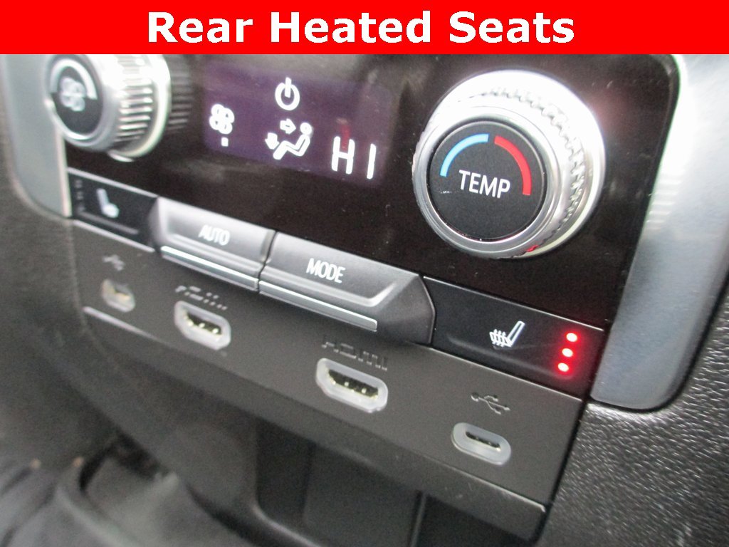 Used 2021 GMC Yukon Denali w/ Denali Premium Package image 27