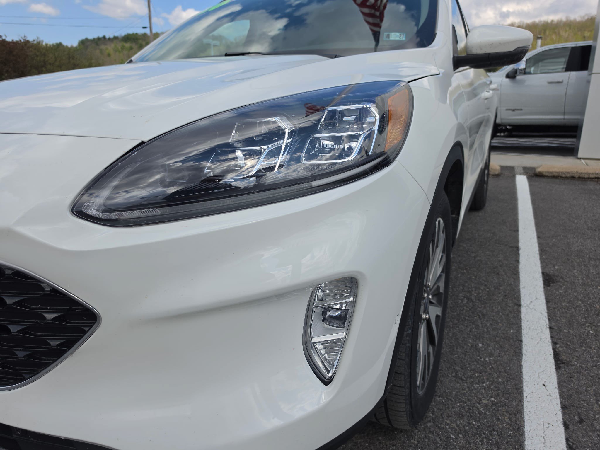 Used 2020 Ford Escape Titanium AWD/4WD image 10