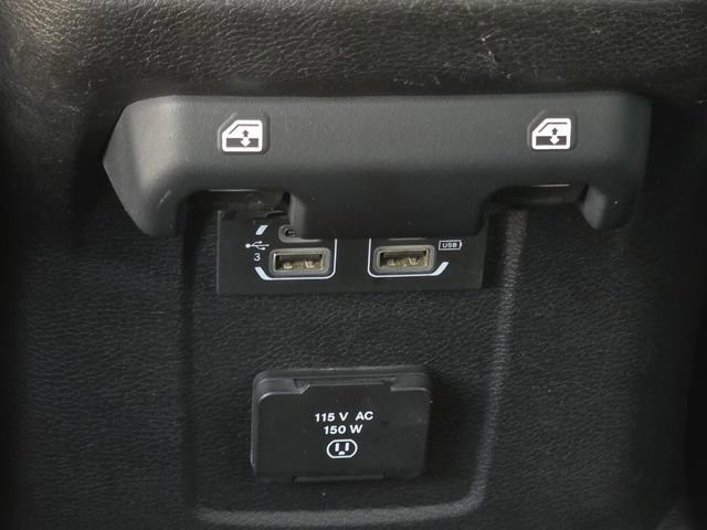 Used 2020 Jeep Wrangler Unlimited Sahara image 24