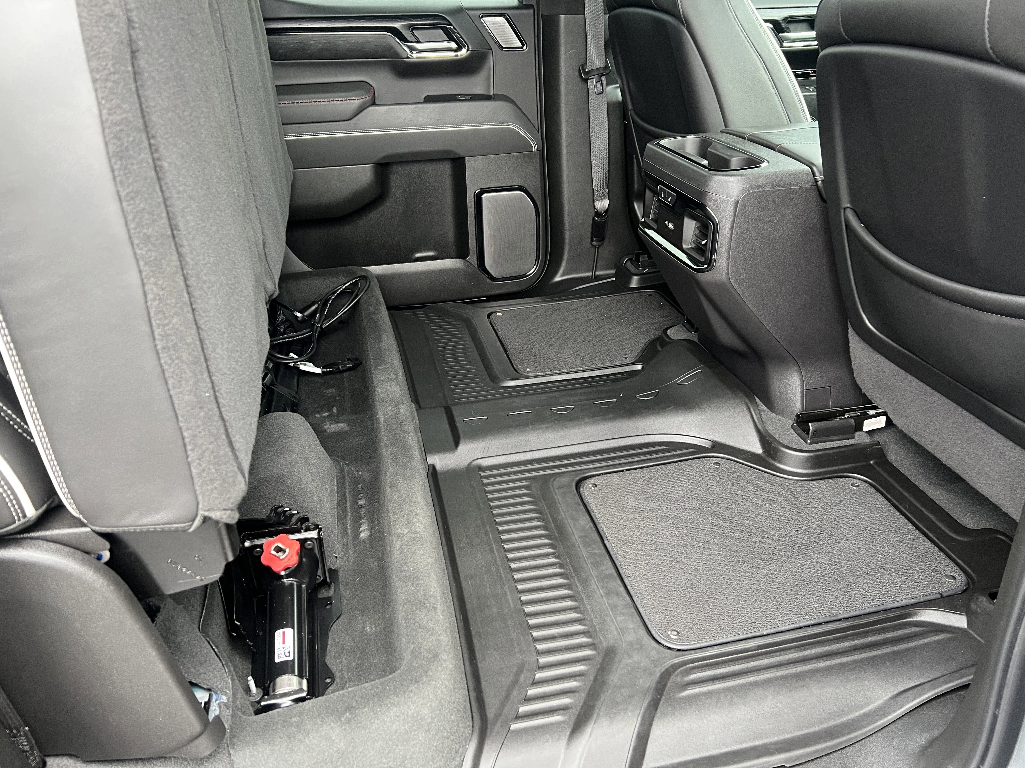 Used 2024 GMC Sierra 1500 AT4X AWD/4WD image 22