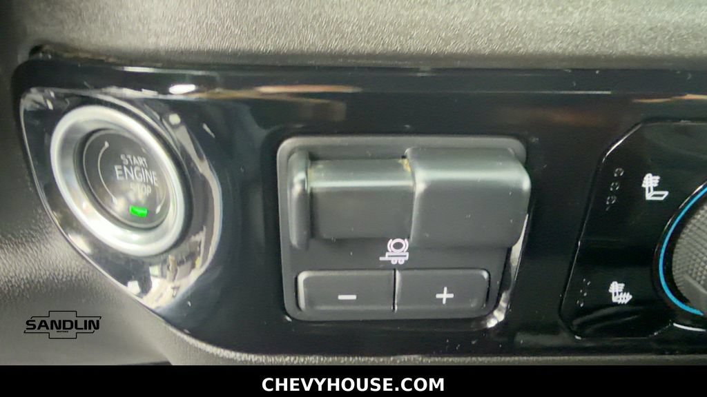 Used 2025 Chevrolet Silverado 2500 LT w/ Convenience Package AWD/4WD image 27