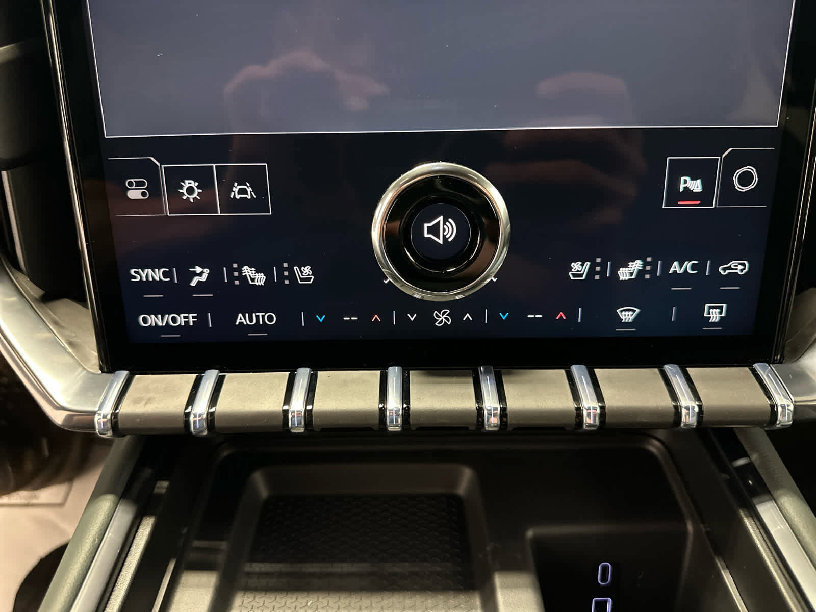 New 2026 GMC Acadia AT4 w/ Luxury Package image 17