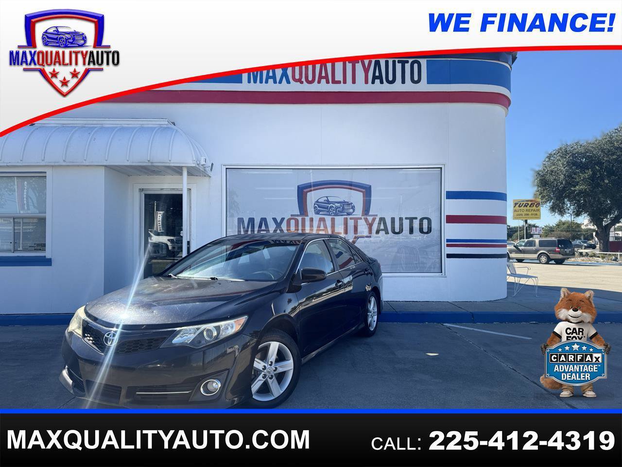 Used 2012 Toyota Camry SE FWD image 1