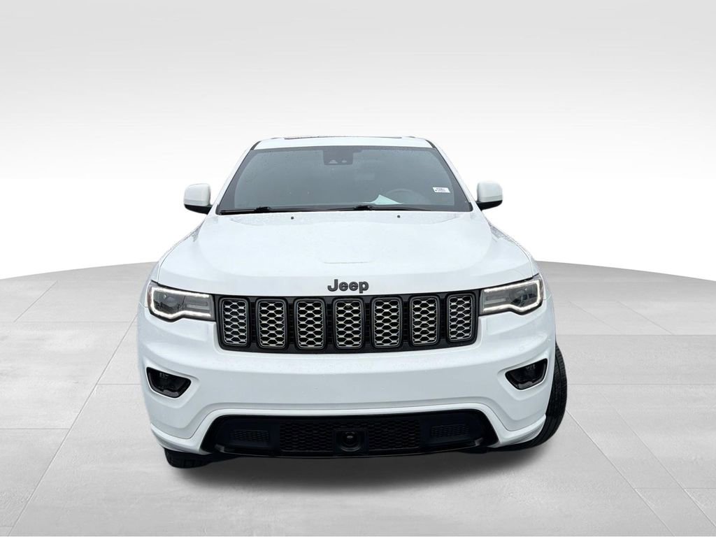 Used 2022 Jeep Grand Cherokee Laredo X AWD/4WD image 8