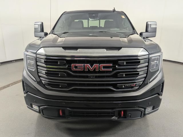 Used 2024 GMC Sierra 1500 AT4 w/ Technology Package AWD/4WD image 3