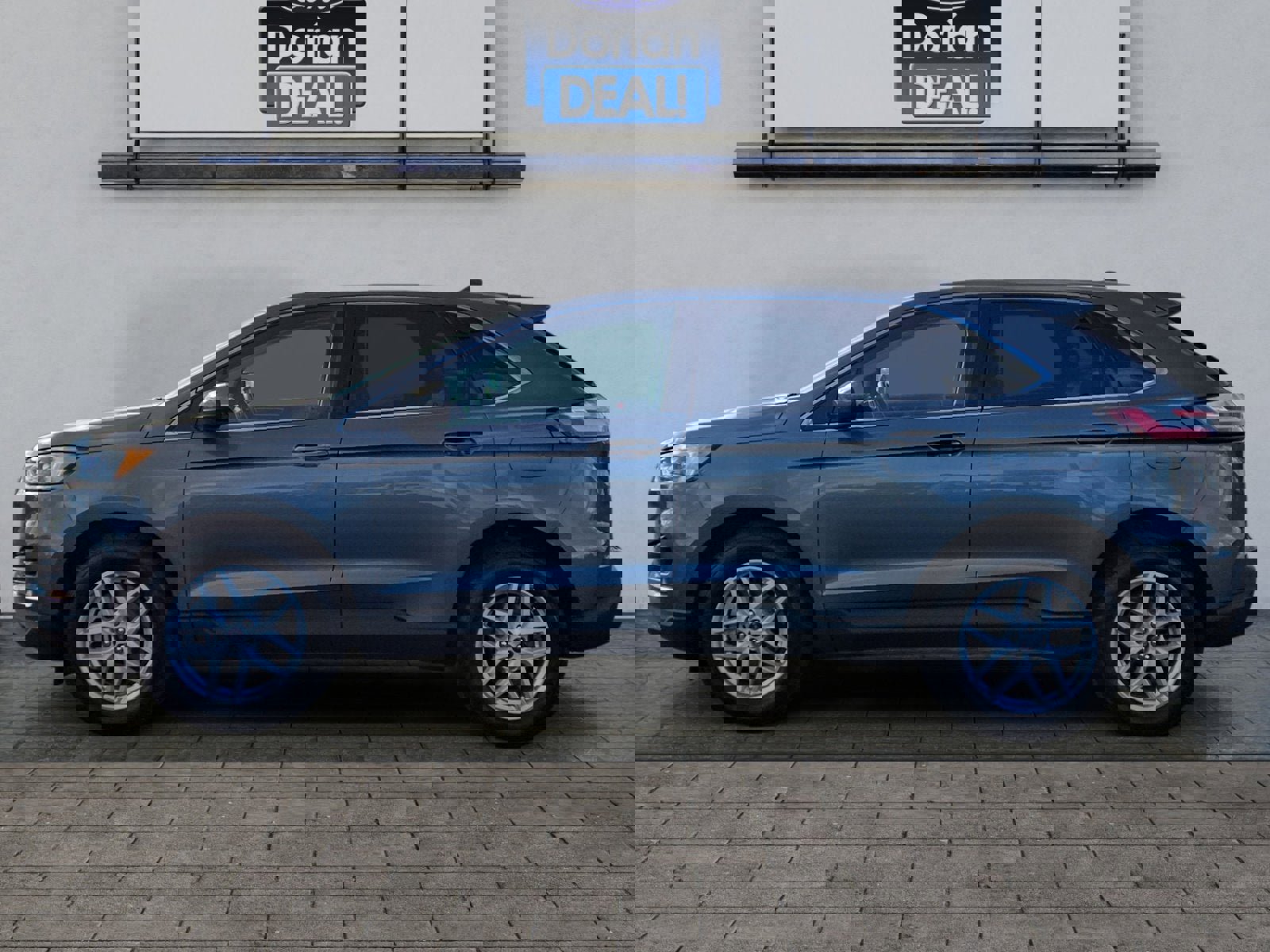 Certified 2022 Ford Edge SEL w/ Convenience Package image 6