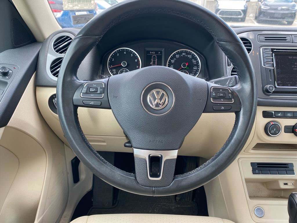 Used 2017 Volkswagen Tiguan S FWD image 5