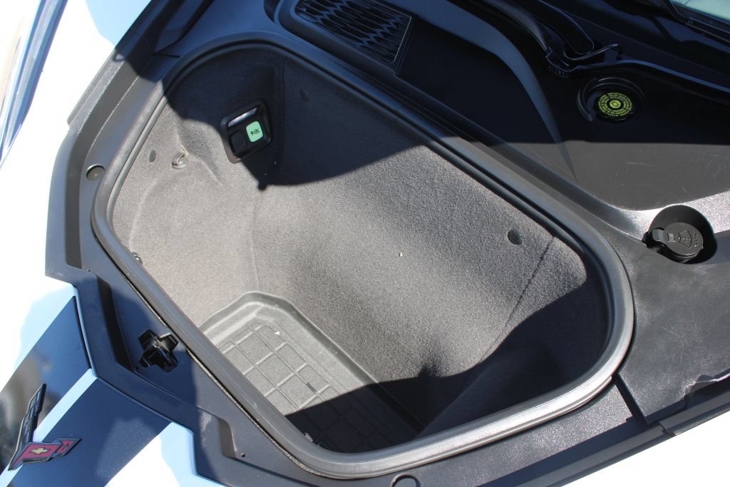 Used 2021 Chevrolet Corvette Stingray Premium Conv w/ Z51 Performance Package RWD image 9
