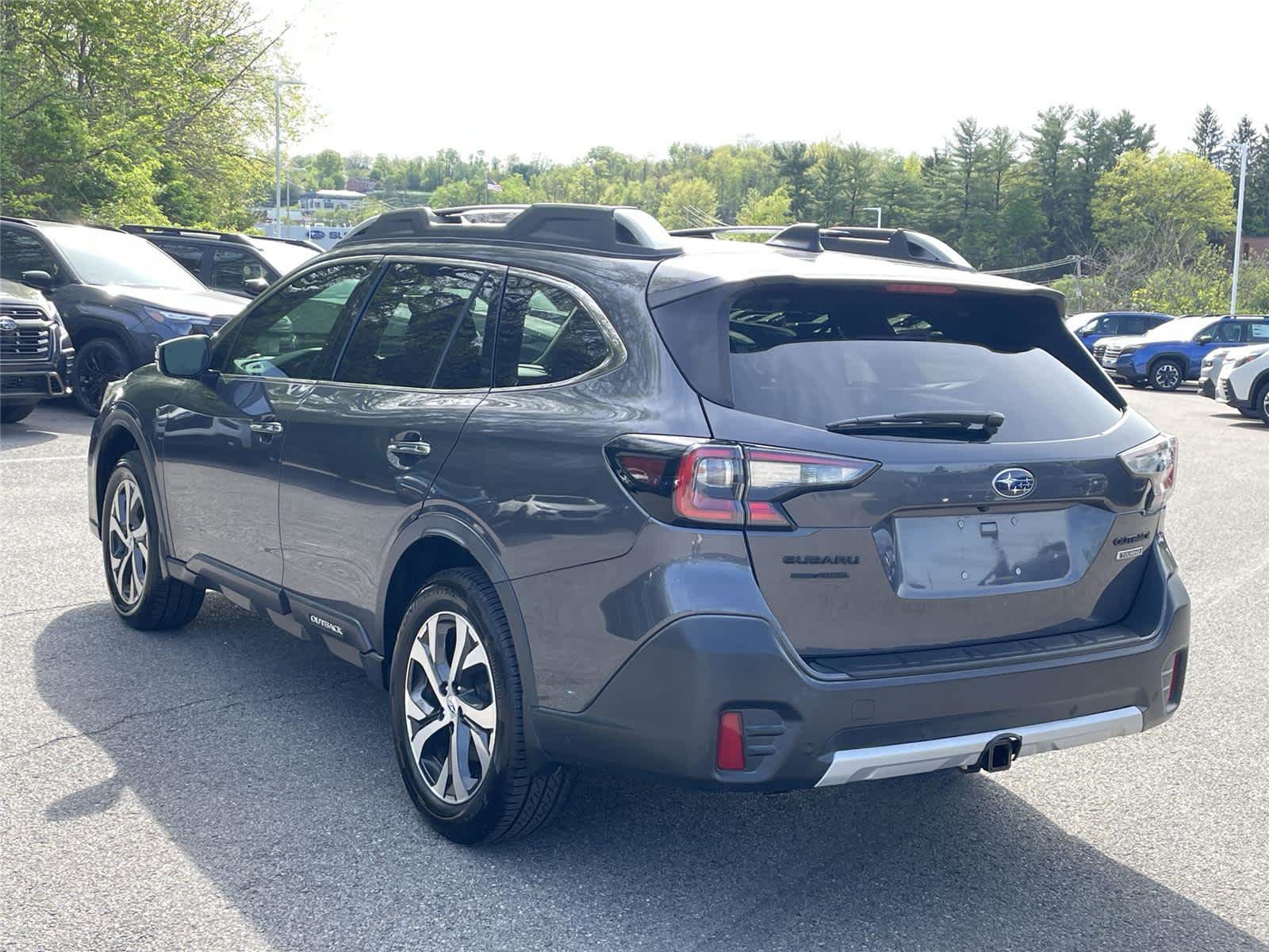 Used 2020 Subaru Outback Touring w/ Popular Package #2 AWD/4WD image 3