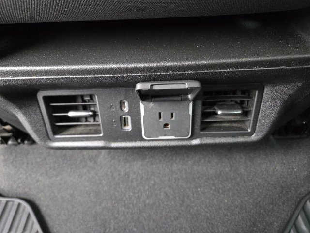 Used 2023 Chevrolet Silverado 1500 LT image 44