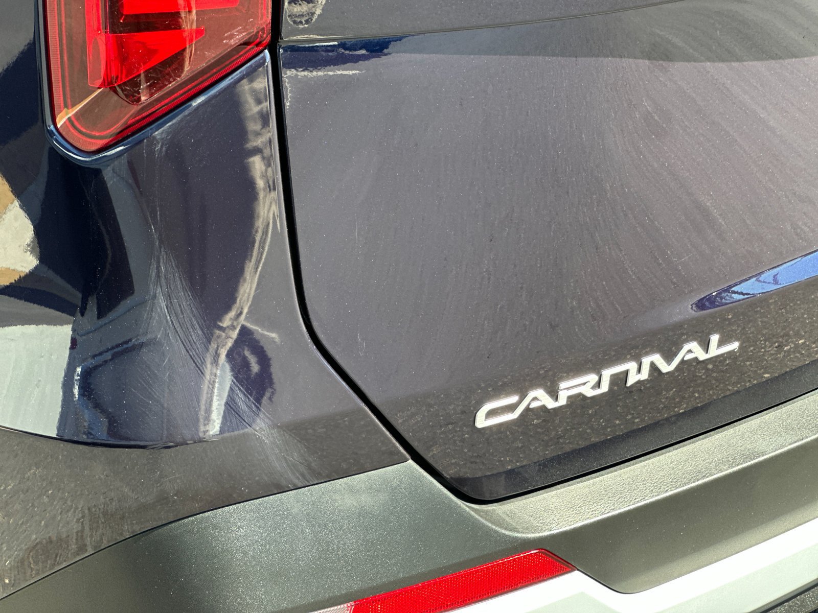 Used 2026 Kia Carnival FWD image 26