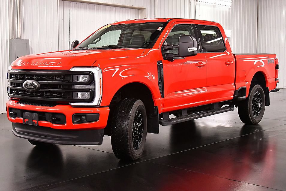 Used 2024 Ford F250 XLT w/ Black Appearance Package AWD/4WD image 3