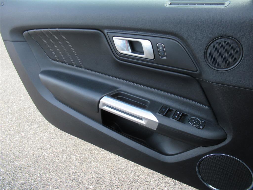 Used 2021 Ford Mustang Premium image 22
