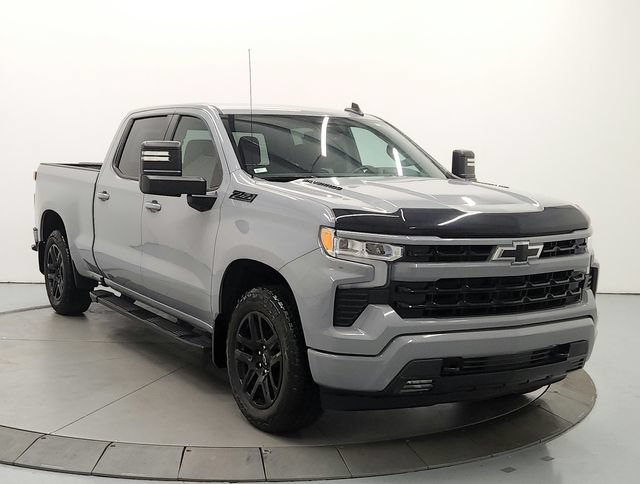 Used 2024 Chevrolet Silverado 1500 RST w/ Z71 Off-Road Package AWD/4WD image 2