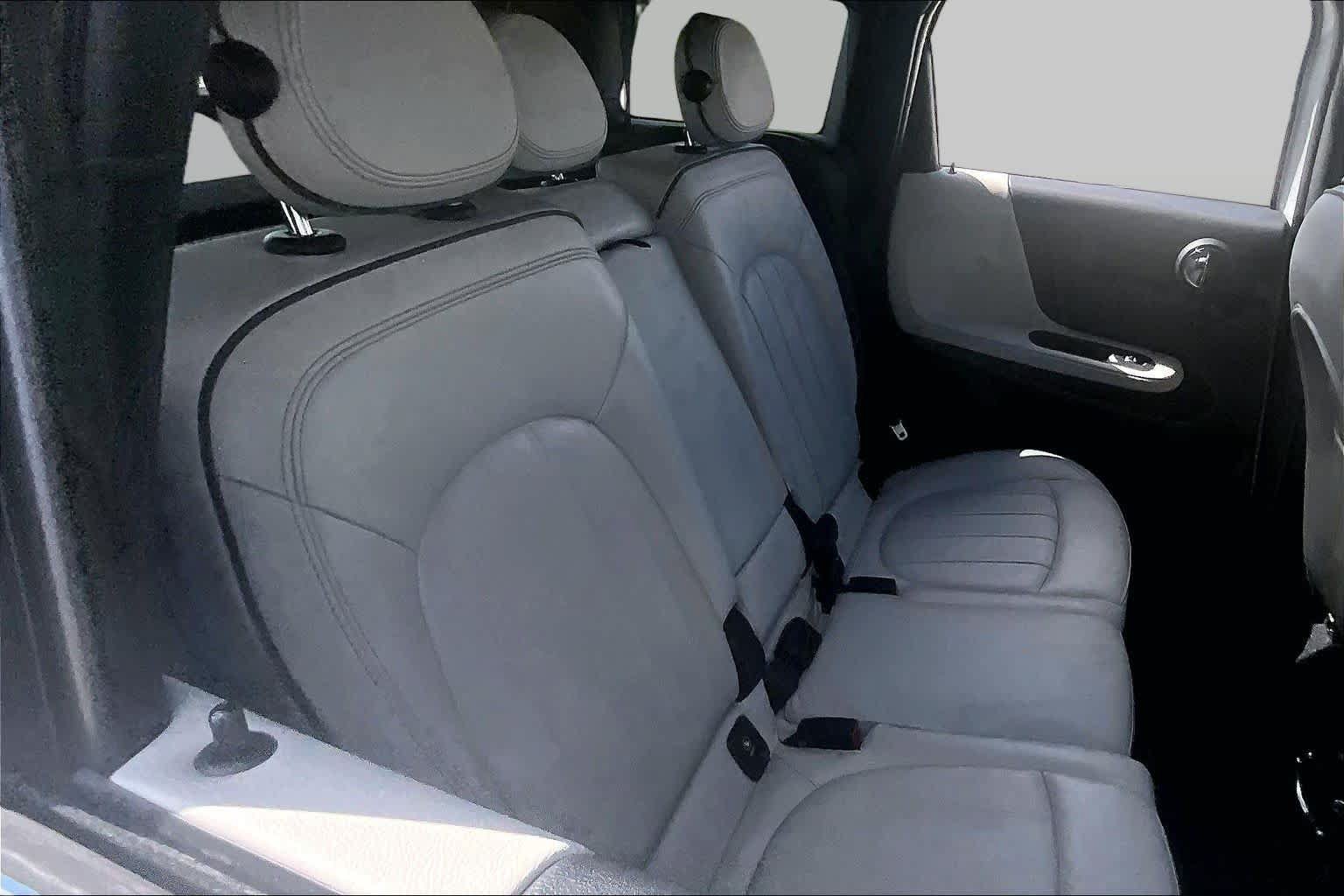 Used 2018 MINI Cooper Countryman FWD image 18