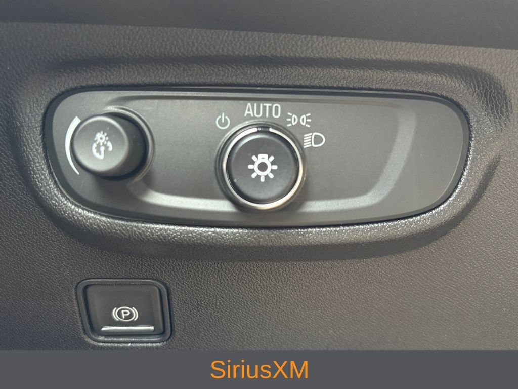 Used 2024 GMC Terrain SLE AWD/4WD image 4
