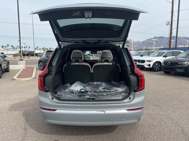 New 2026 Volvo XC90 T8 Plus w/ Protection Package Premier AWD/4WD image 28