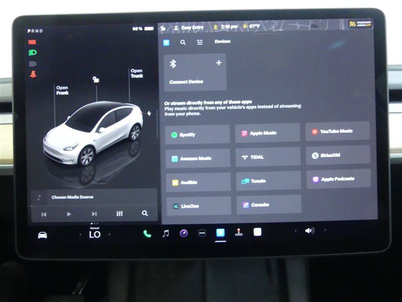 Used 2024 Tesla Model Y Long Range AWD/4WD image 16