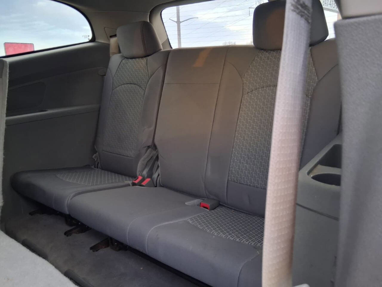 Used 2010 Chevrolet Traverse LS FWD image 9