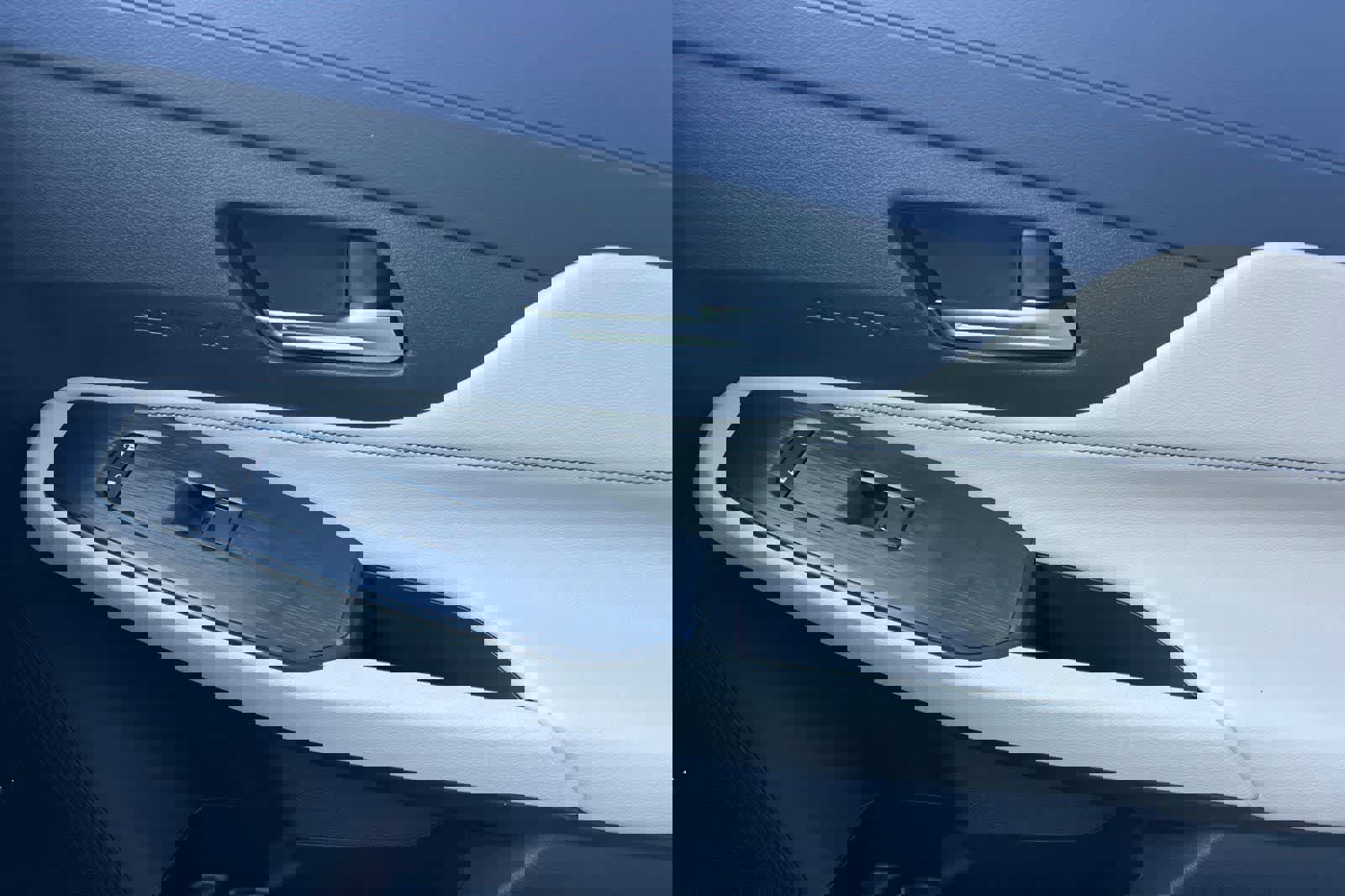 New 2026 Nissan Sentra SL w/ Floor Mat Package image 19