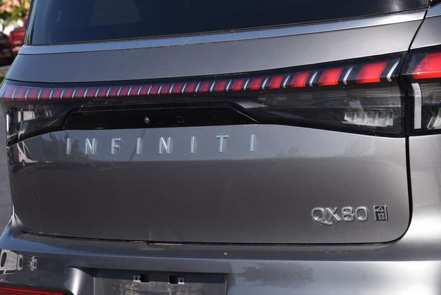 Used 2025 INFINITI QX80 Sensory AWD/4WD image 28