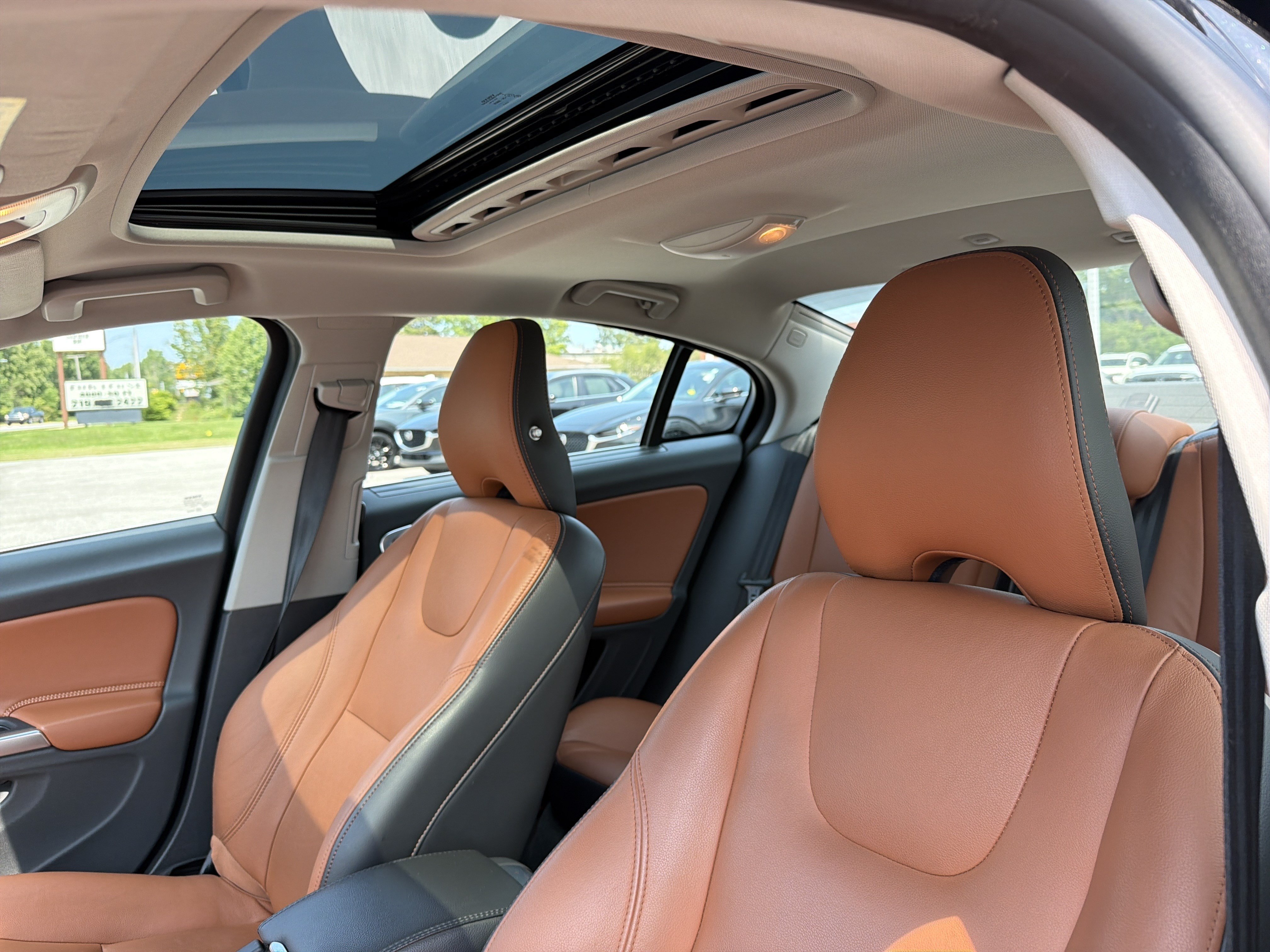 Used 2018 Volvo S60 T5 Inscription w/ Climate Package AWD/4WD image 14