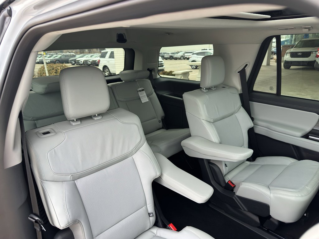 New 2026 Ford Expedition Platinum w/ Driver's Package image 36