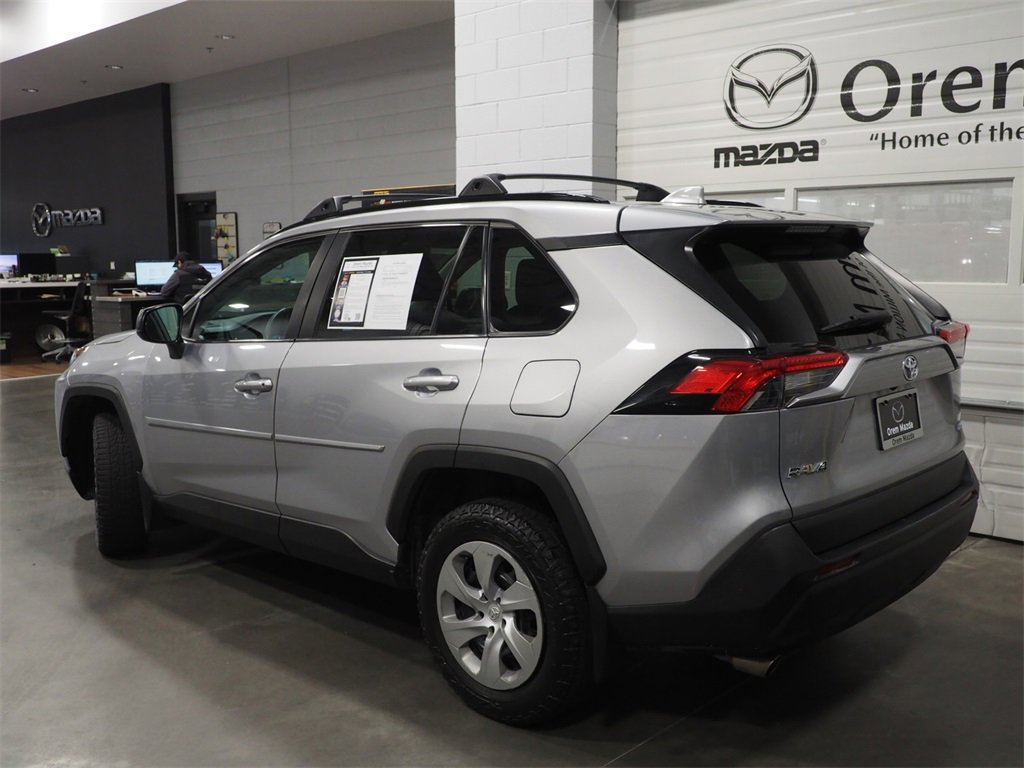 Used 2021 Toyota RAV4 LE image 23