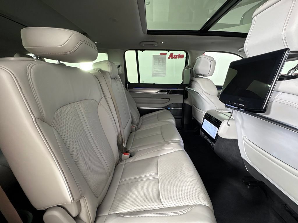 Used 2023 Jeep Grand Wagoneer L 4WD w/ Rear Seat Video Group 1 image 45
