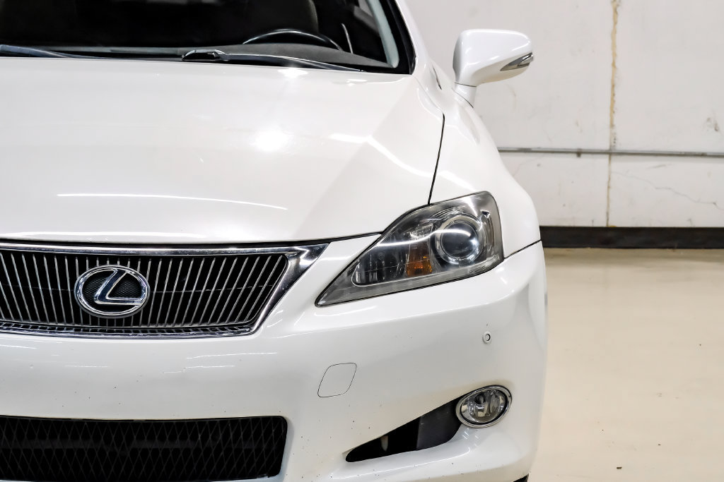 Used 2013 Lexus IS 250C w/ Luxury Pkg RWD image 56