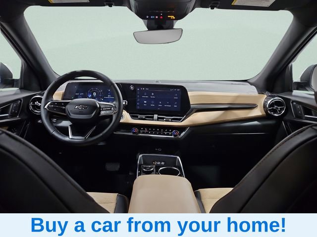 Used 2025 Chevrolet Equinox ACTIV w/ Safety and Technology Package image 3