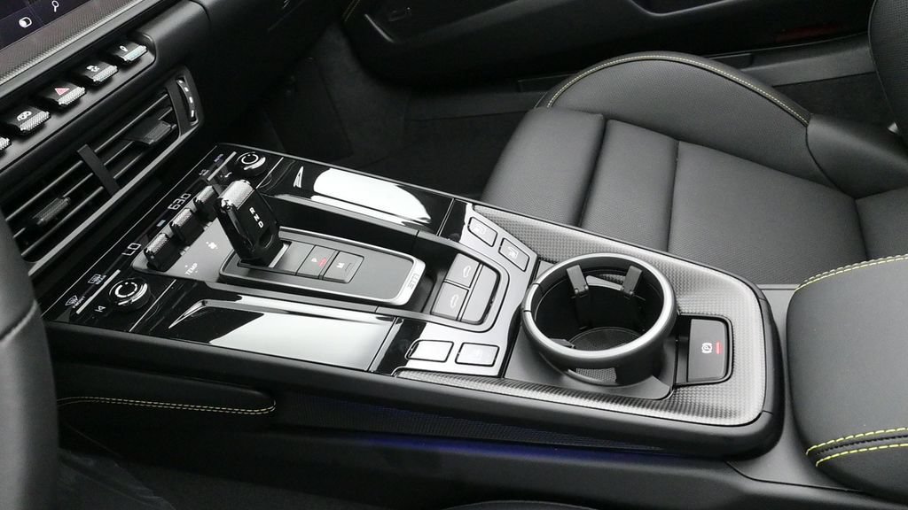 Certified 2026 Porsche 911 Targa 4 GTS AWD/4WD image 12
