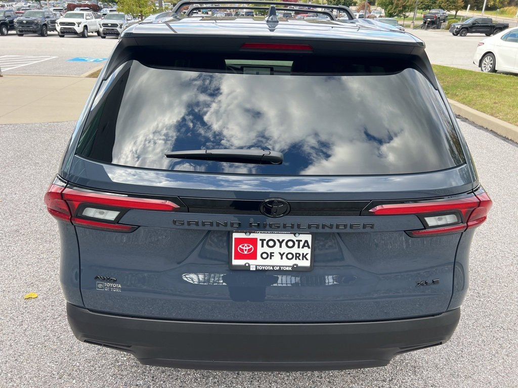 New 2026 Toyota Grand Highlander AWD image 5