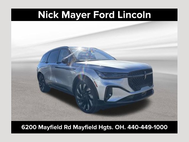 New 2026 Lincoln Nautilus Reserve w/ Jet Appearance Package AWD/4WD image 1
