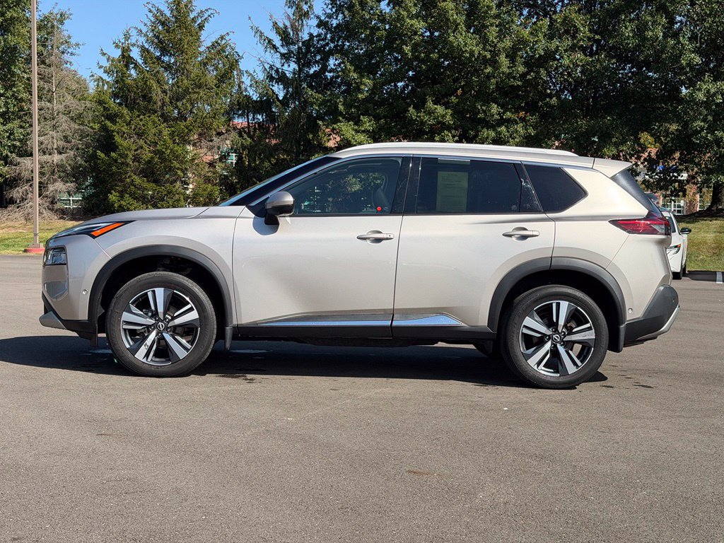 Used 2023 Nissan Rogue Platinum w/ Platinum Premium Package AWD/4WD image 3