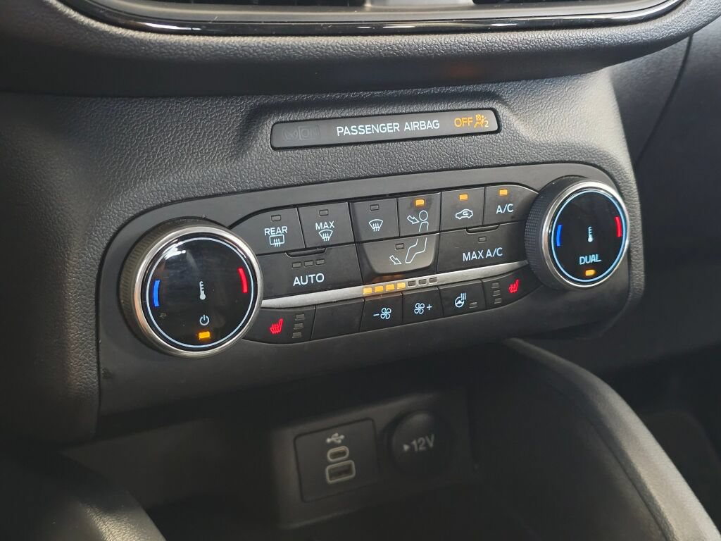 Used 2025 Ford Escape ST-Line Select AWD/4WD image 25