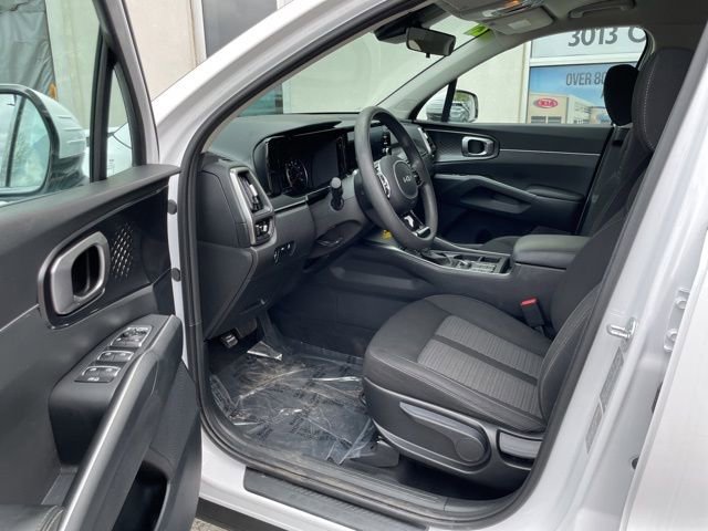 Certified 2023 Kia Sorento LX AWD/4WD image 8