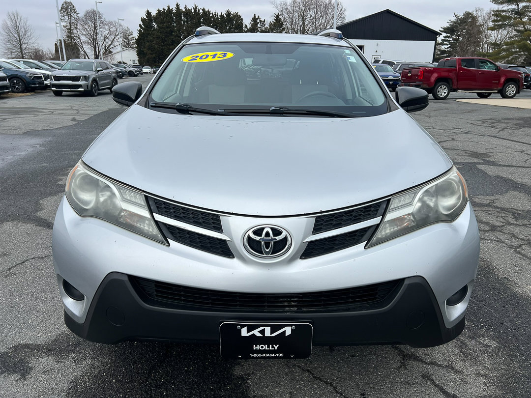 Used 2013 Toyota RAV4 LE image 11