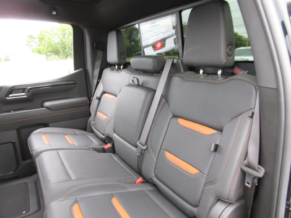 Certified 2023 GMC Sierra 1500 AT4 w/ Technology Package AWD/4WD image 24