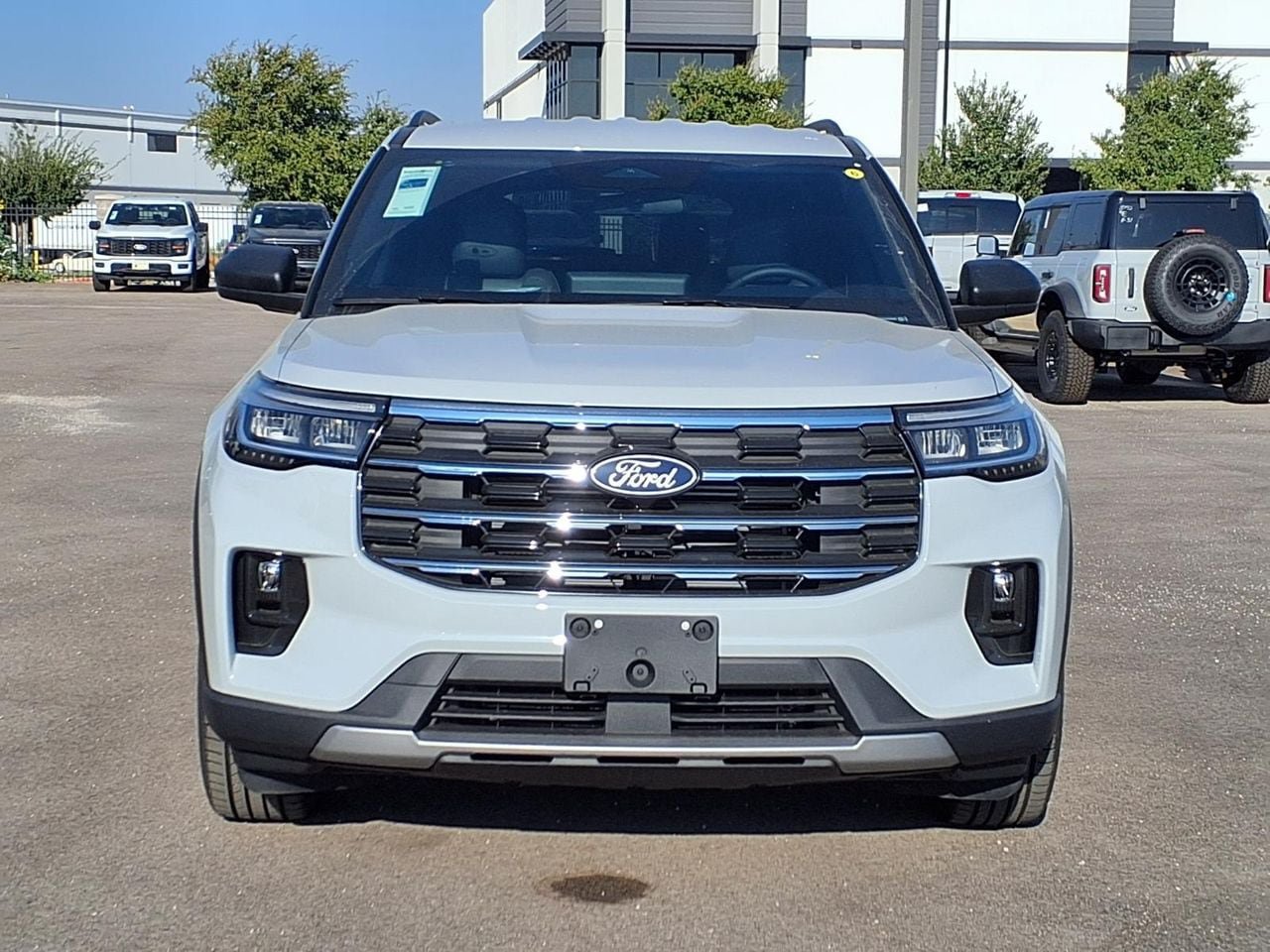 New 2027 Ford Explorer Active w/ Active Comfort Package RWD image 2
