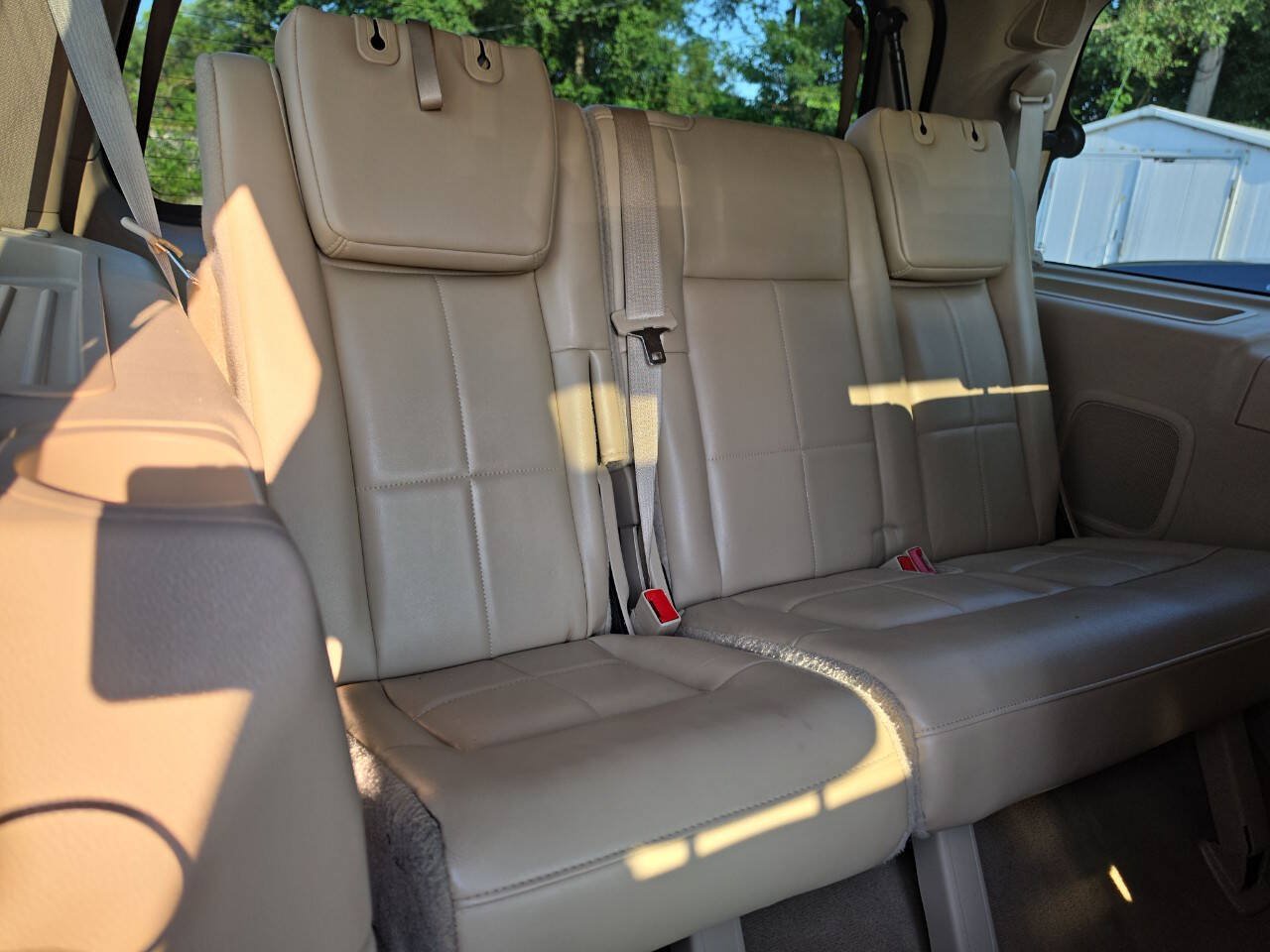 Used 2010 Lincoln Navigator 4WD image 12