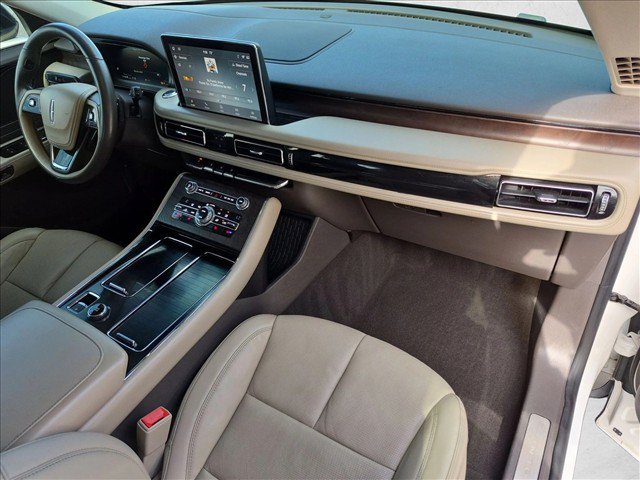 Used 2020 Lincoln Aviator Reserve w/ Class IV Trailer Tow Package RWD image 21