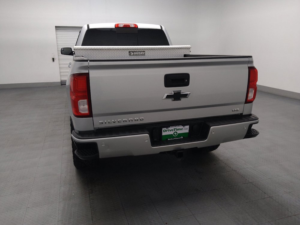Used 2017 Chevrolet Silverado 1500 LTZ Z71 w/ LTZ Plus Package AWD/4WD image 6